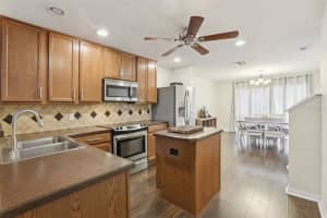 6907 HAWTHORNE TRACE LANE, RIVERVIEW, FL 33578 - MLS#MFRTB8416044