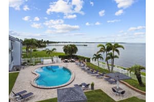 812 BAHIA DEL SOL DRIVE, RUSKIN, FL 33570 Sold 10/15/25