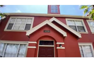 9220 Lake Chase Island Way, TAMPA
