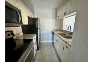 10196 SAILWINDS BOULEVARD, LARGO, FL 33773 - MLS#MFRTB8416180