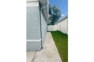 8706 FISH LAKE ROAD, TAMPA, FL 33619 - MLS#MFRTB8416183