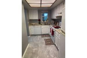 9700 STARKEY ROAD, SEMINOLE, FL 33777 Sold 09/26/25