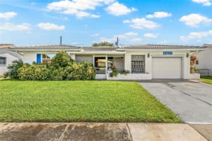 9817 40th St N, PINELLAS PARK