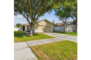 9603 Maxson Dr, LAND O LAKES