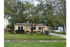 2922 W Coachman Ave, TAMPA