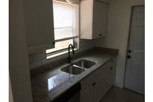 247 38TH AVENUE, ST PETERSBURG, FL 33705 - MLS#MFRTB8416386