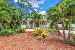 546 26TH AVENUE, ST PETERSBURG, FL 33704 - MLS#MFRTB8416395
