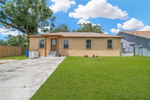 808 1ST AVENUE, RUSKIN, FL 33570 - MLS#MFRTB8416419