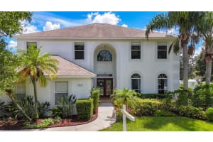 2117 Golf Manor Blvd, VALRICO