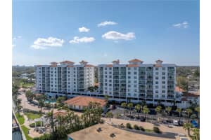 1325 SNELL ISLE BOULEVARD, ST PETERSBURG, FL 33704 - MLS#MFRTB8416448