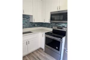 3300 FOX CHASE CIRCLE, PALM HARBOR, FL 34683 - MLS#MFRTB8416452