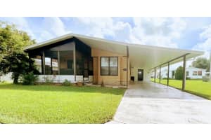 3110 Hidden Lake Dr, WESLEY CHAPEL