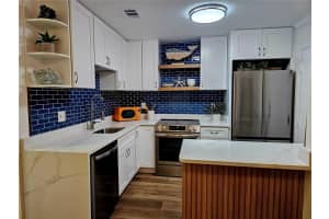 2700 Bayshore Blvd #2208, DUNEDIN
