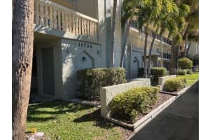 11720 Park Blvd #302, SEMINOLE