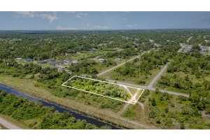 565 NAPLES AVENUE, LEHIGH ACRES, FL 33974 - MLS#MFRTB8416743