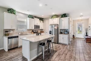 11610 BLUE WOODS DRIVE, RIVERVIEW, FL 33569 - MLS#MFRTB8416755