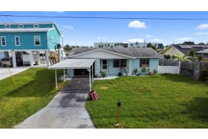 6435 Harbor Dr, HUDSON