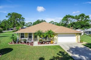 5419 Ivory Dr, SEBRING