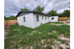 995 EMERALD DRIVE, MOUNT DORA, FL 32757 - MLS#MFRTB8416889