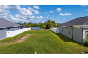 11310 SOUTHWIND LAKE DRIVE, GIBSONTON, FL 33534 - MLS#MFRTB8417006