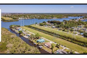 BAY DR, GIBSONTON, FL 33534 - MLS#MFRTB8417013