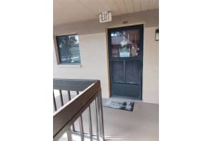 2685 Sabal Springs Cir #202, CLEARWATER