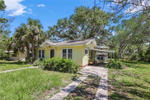 300 PRESIDENT STREET, DUNEDIN, FL 34698 - MLS#MFRTB8417048