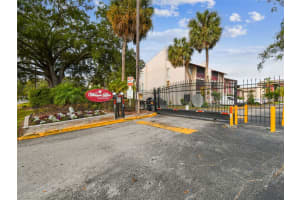 3849 LAKE DRIVE, TAMPA, FL 33614 - MLS#MFRTB8417060