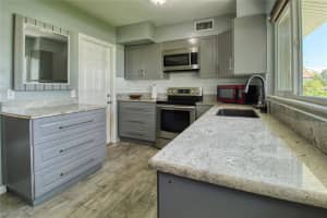 12784 137TH LANE, LARGO, FL 33774 - MLS#MFRTB8417087