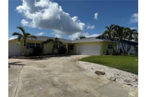 590 BELLE POINT DRIVE, ST PETE BEACH, FL 33706 - MLS#MFRTB8417092
