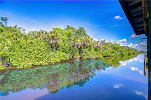 9931 BAY DRIVE, GIBSONTON, FL 33534 Sold 10/27/25