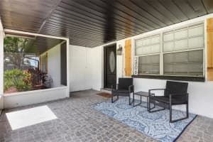 2806 LEANING OAK LANE, LITHIA, FL 33547 - MLS#MFRTB8417106