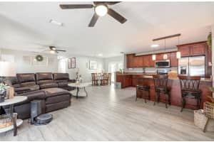 2806 LEANING OAK LANE, LITHIA, FL 33547 - MLS#MFRTB8417106