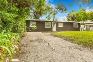 2110 Alemanda Dr, CLEARWATER