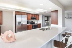 7650 BAYSHORE DRIVE, TREASURE ISLAND, FL 33706 - MLS#MFRTB8417196