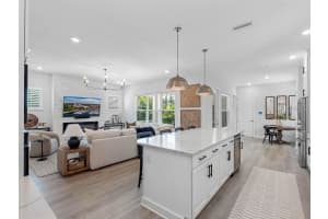 312 35TH AVENUE, ST PETERSBURG, FL 33704 - MLS#MFRTB8417201