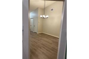 9765 Fox Chapel Rd, TAMPA