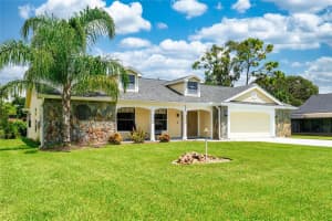 8107 Greenside Ln, HUDSON