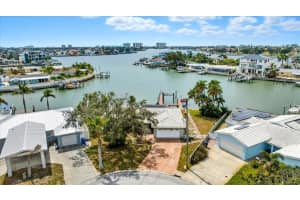 7998 1ST AVENUE, ST PETERSBURG, FL 33707 - MLS#MFRTB8417297