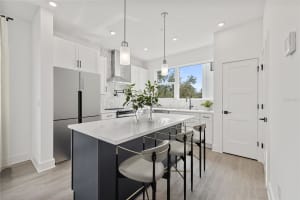 323 15TH STREET, ST PETERSBURG, FL 33705 - MLS#MFRTB8417303
