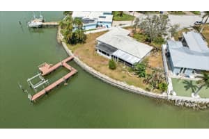 7998 1ST AVENUE, ST PETERSBURG, FL 33707 - MLS#MFRTB8417330