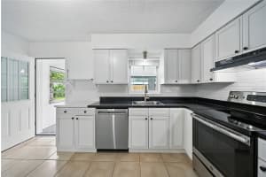 3019 ENGLEWOOD DRIVE, LARGO, FL 33771 - MLS#MFRTB8417337