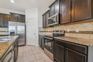 4925 WHITE SANDERLING COURT, TAMPA, FL 33619 - MLS#MFRTB8417343