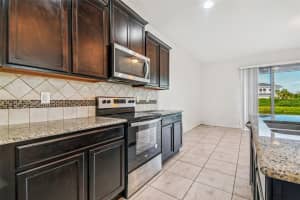 4925 WHITE SANDERLING COURT, TAMPA, FL 33619 - MLS#MFRTB8417343