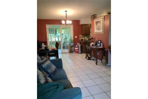 819 62ND AVENUE, ST PETERSBURG, FL 33705 - MLS#MFRTB8417434