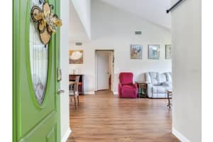 13507 PALMWOOD LANE, TAMPA, FL 33618 - MLS#MFRTB8417459