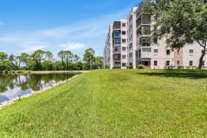 8186 TERRACE GARDEN DRIVE, ST PETERSBURG, FL 33709 - MLS#MFRTB8417472