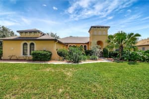 9317 Lisbon St, SEFFNER