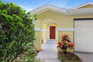 6346 SILVER OAKS DRIVE, ZEPHYRHILLS, FL 33542 - MLS#MFRTB8417514