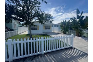 3042 HIGHLAND STREET, ST PETERSBURG, FL 33704 - MLS#MFRTB8417603